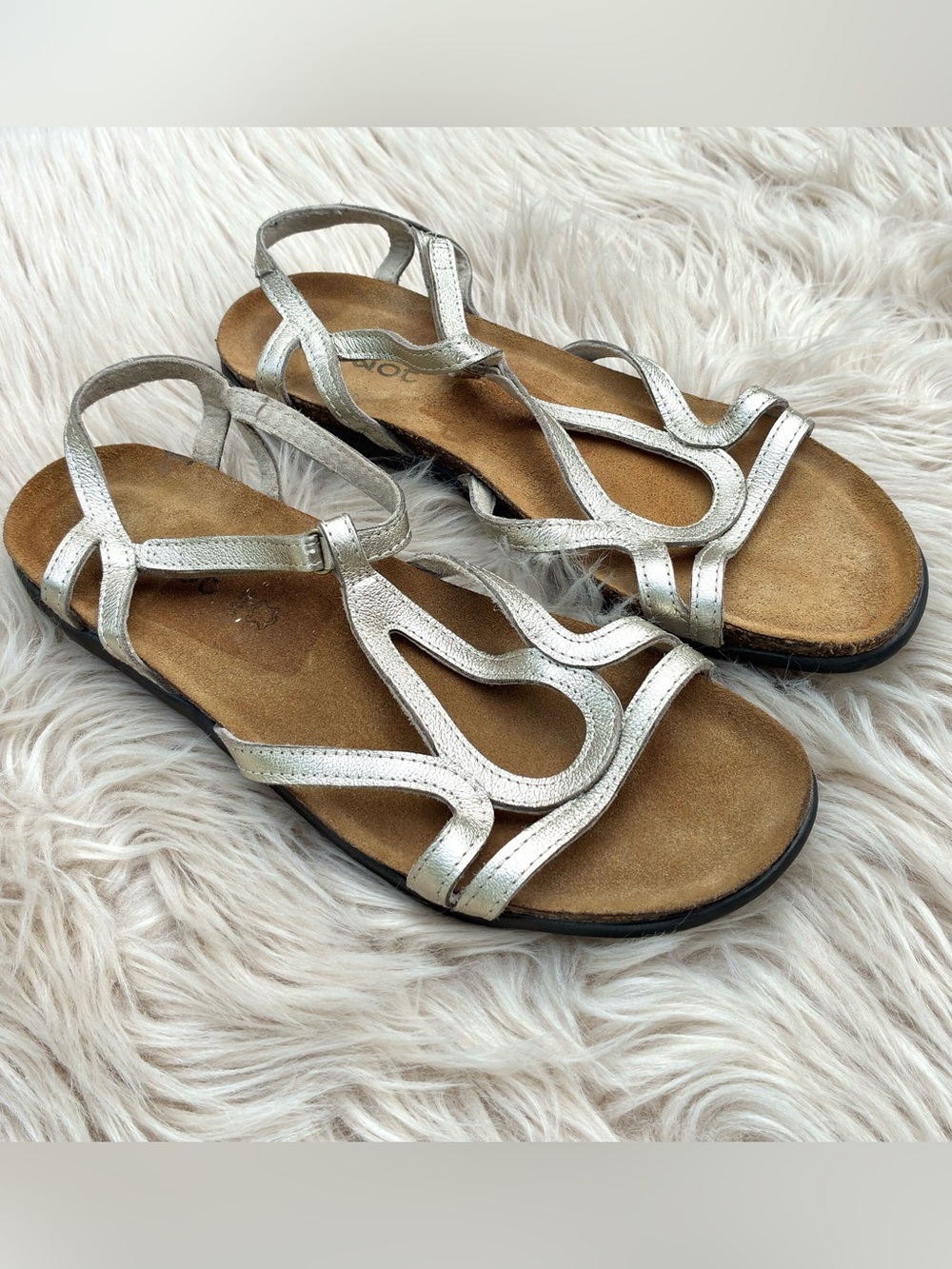 Naot Dorith Silver Sandals Sz 10